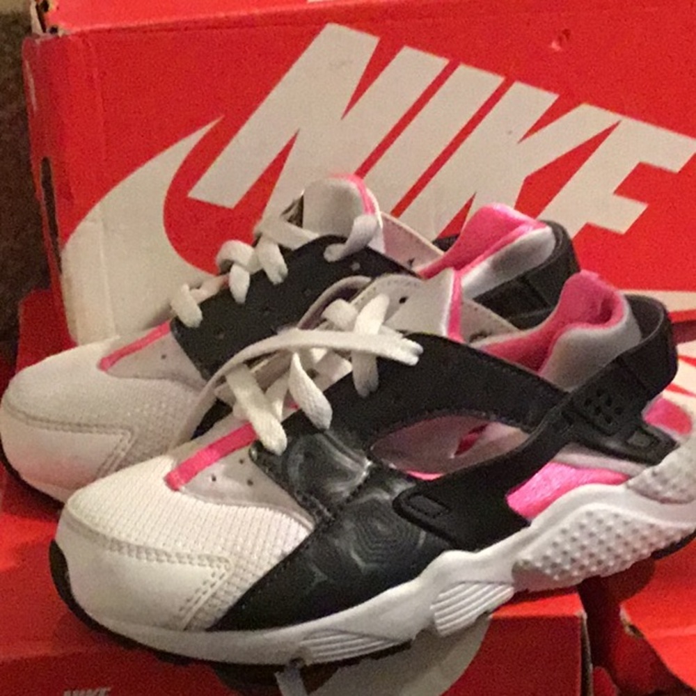 Nike huarache toddler shoes